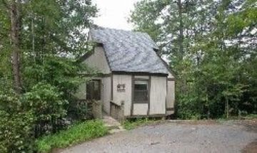 Helen, Georgia, Vacation Rental Cabin