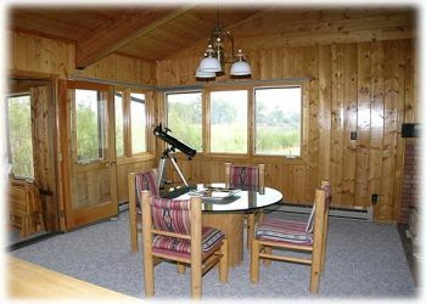 Another look at the dining area 