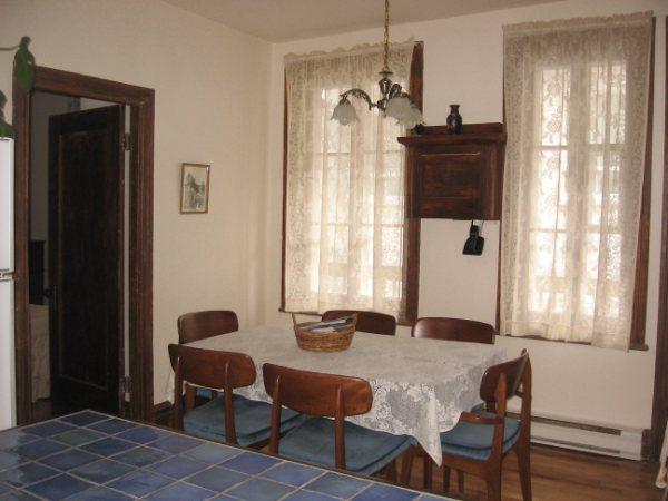 Apartment 1: Dining Area