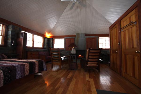 Ithaca, New York, Vacation Rental Cottage