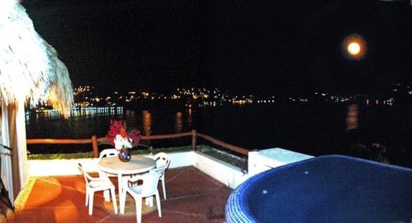 jacuzzy villa zihua bay