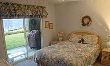 Shawnigan Lake, British Columbia, Vacation Rental Condo