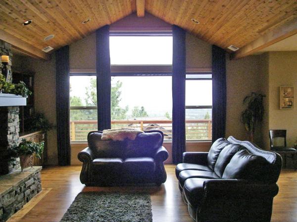 Great room with cozy gas fireplace