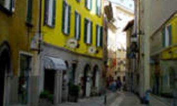 Locarno, Ticino , Vacation Rental Condo