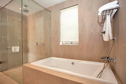 Bang Tao Beach Villa Rentals