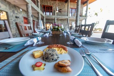 Puesta Del Sol dining