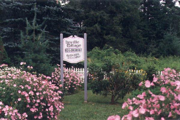 Linville Cottage Entrance
