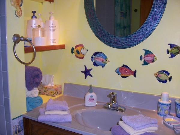 Ensuite Bath, Burgundy Whirlpool Suite