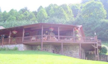 Waynesville, North Carolina, Vacation Rental Cabin