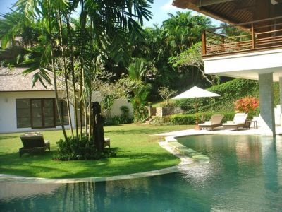 Dream River Villa Bali pool area