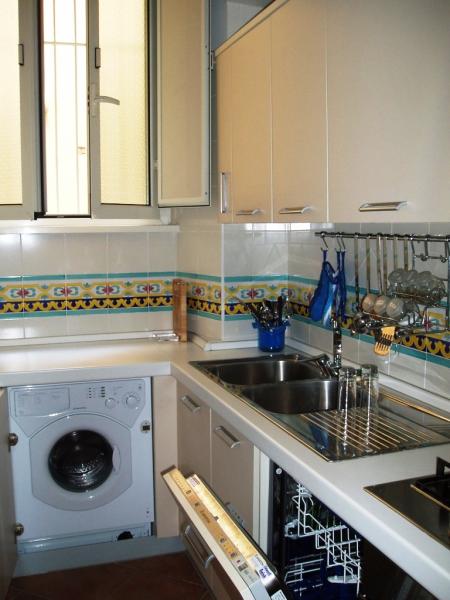 Kitchen_SideB