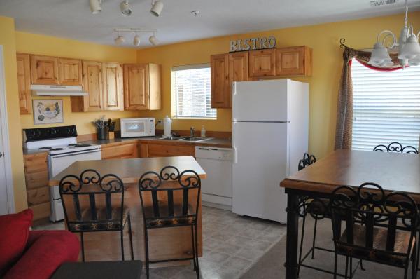 Kitchen & Dining Room