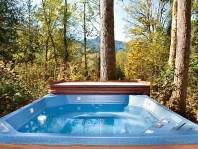 Mt. Baker Rim Hot Tub views