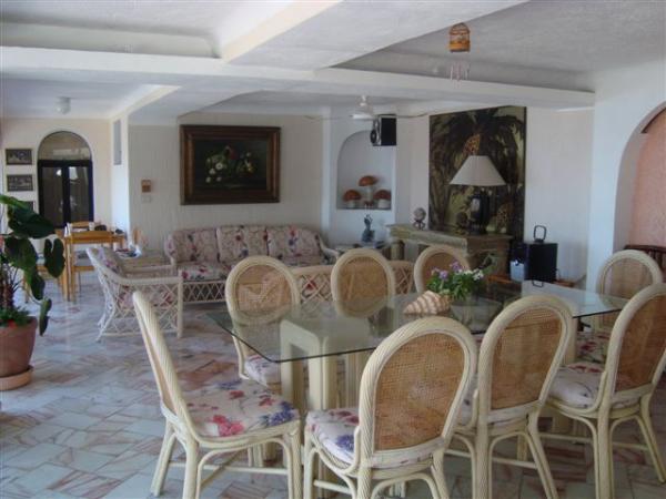 living and dining room