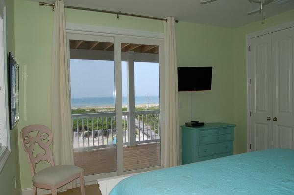 Gulf front king room on the first floor