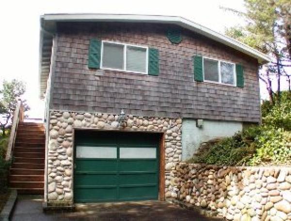 Oceanfront home Lincoln City