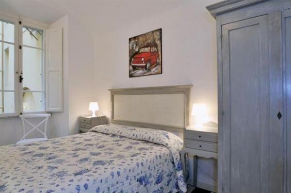 Room Grigia