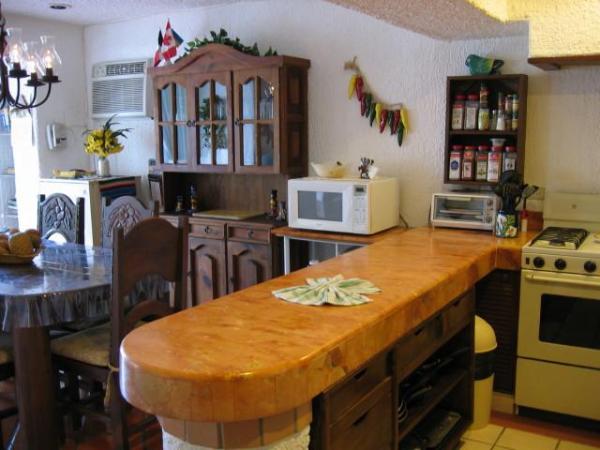 Kitchen to Dining Room