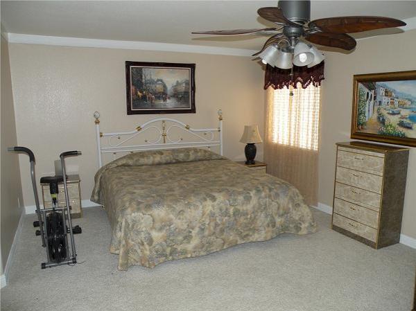 Large Upstairs Bedroom 