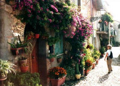 Picturesque hilltop streets of Casperia