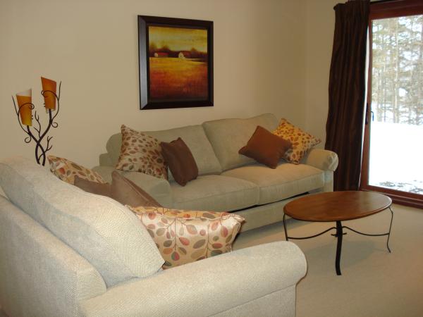 Le Maitre - family room / den