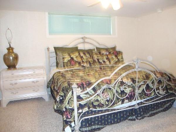 Lower Level King Bed Full Bath