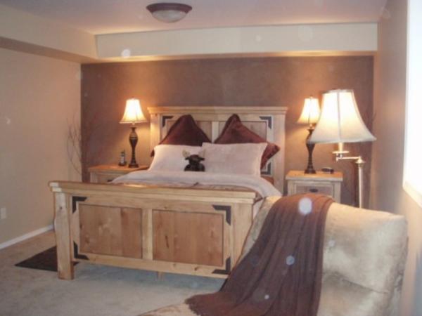Queen Bedroom