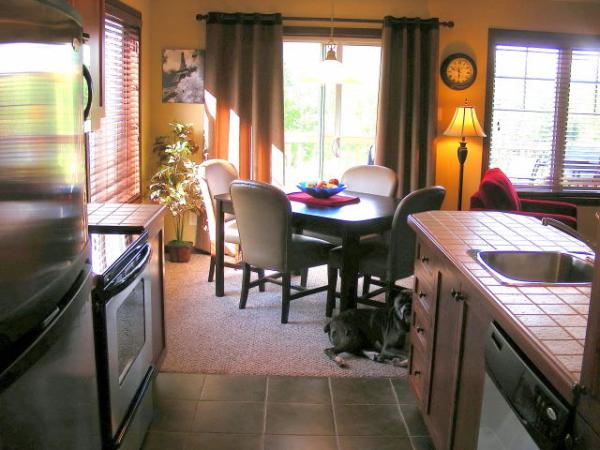 Dining Room - Seating for 6 with great views