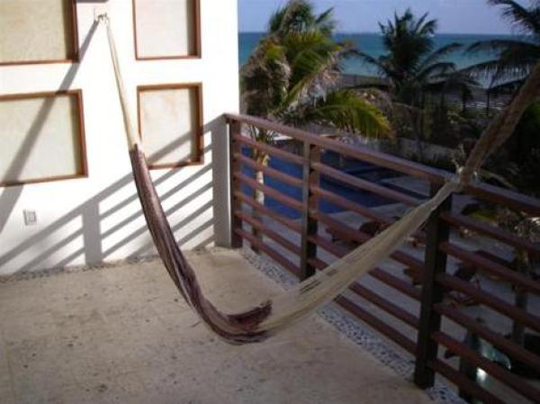 Pool and oceanview, a great place for R & R!