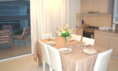 Oasis E 3 dining area