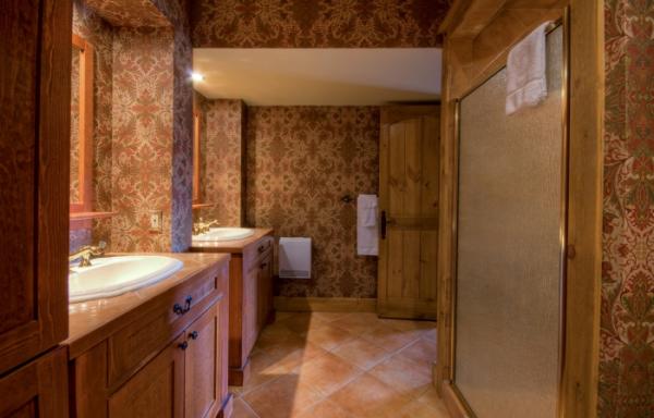 Master bathroom with jet bath and shower
