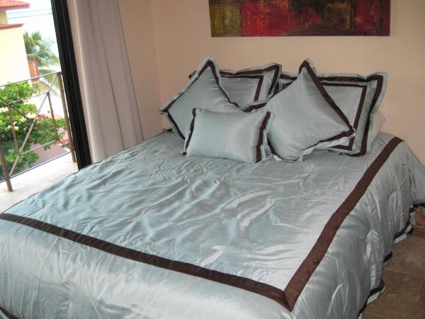 Queen Bed