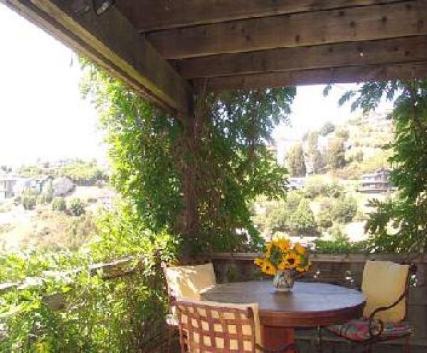 Outer Sitting Area