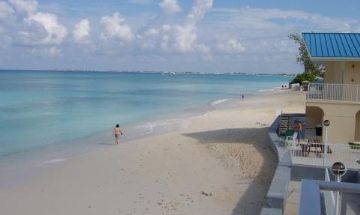 7 Mile Beach, Grand Cayman, Vacation Rental Condo