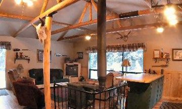 Livingston, Montana, Vacation Rental Cabin