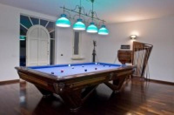 Pool Table