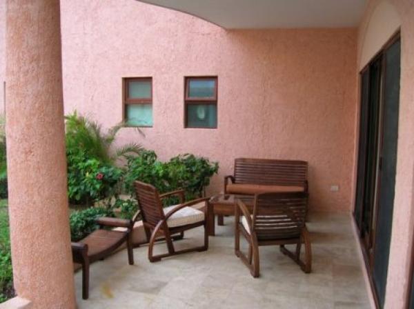 Outer Sitting Area