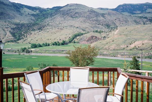 Great views of the Yellowstone River