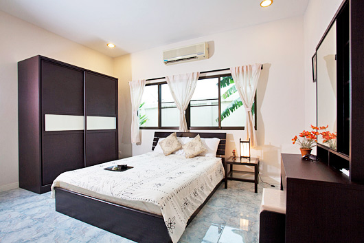 Hua Na Villa Rentals