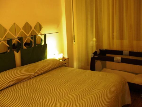 Double Bed + Baby Cot