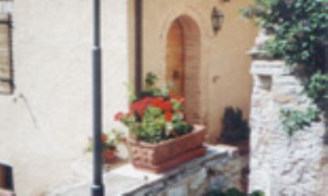 Bovara di Trevi, Umbria, Vacation Rental Condo