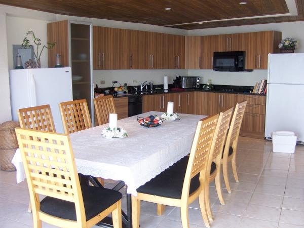 Downstairs kitchen & dining