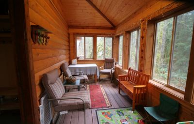 Glacier Springs Cabin 