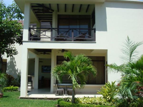 Outside Sitting Area