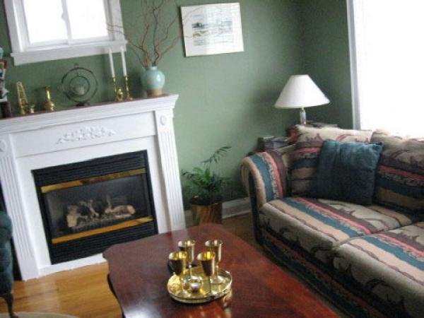 Main Floor Suite-Living Room