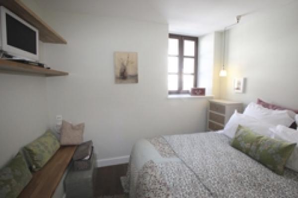 Bedroom - Flowers