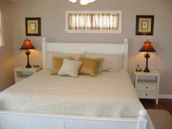 Smaller table in the dining area