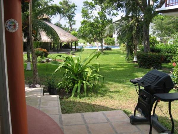 Garden View to Pool