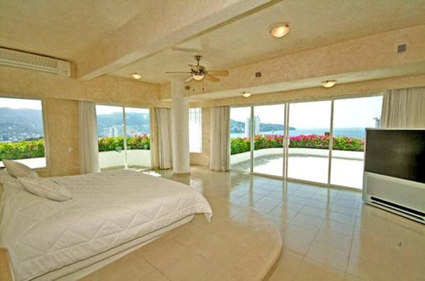 Veracruz Master Suite with 60