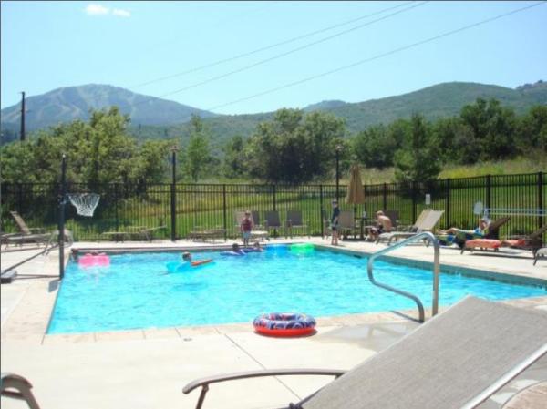 Heated Swimming Pool Open May-October